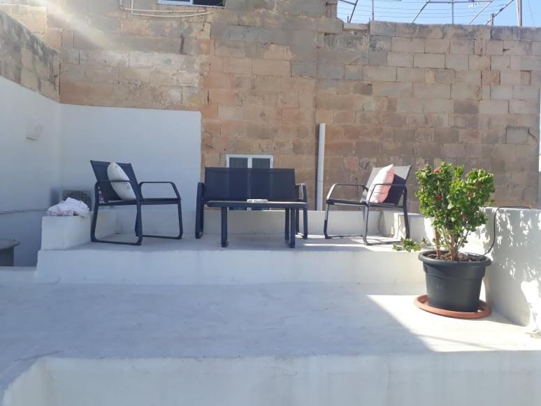 A Remarkable 500 Years Old House Of Character Senglea Ngoại thất bức ảnh
